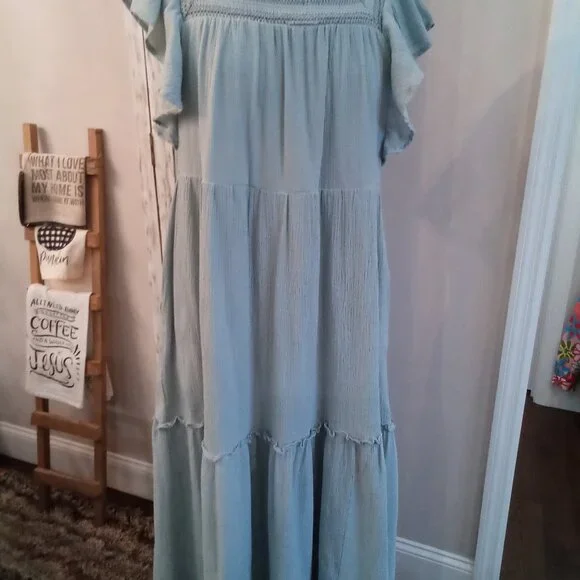 Tea n Rose Sage Green tiered Dress Size Large #0186 - Picture 12 of 12
